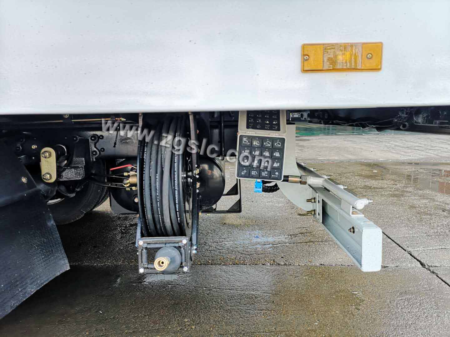 湖北程力東風大多利卡洗掃車(國五)