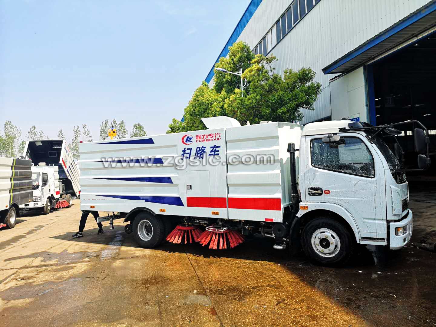 東風(fēng)大多利卡掃路車(國五)