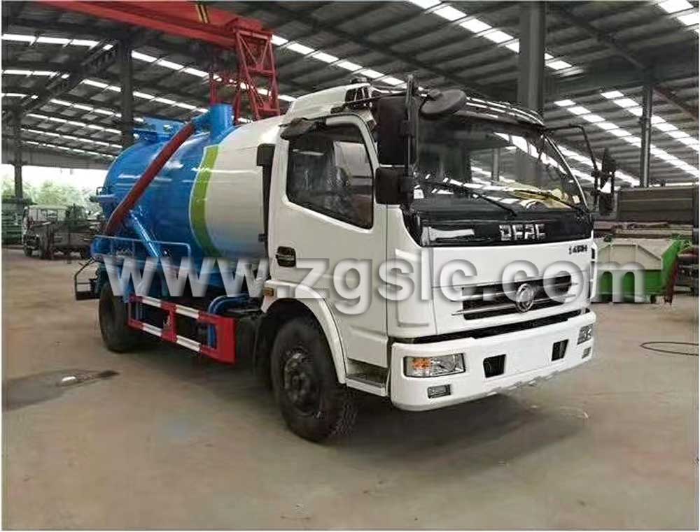湖北程力東風大多利卡吸污車(國五)