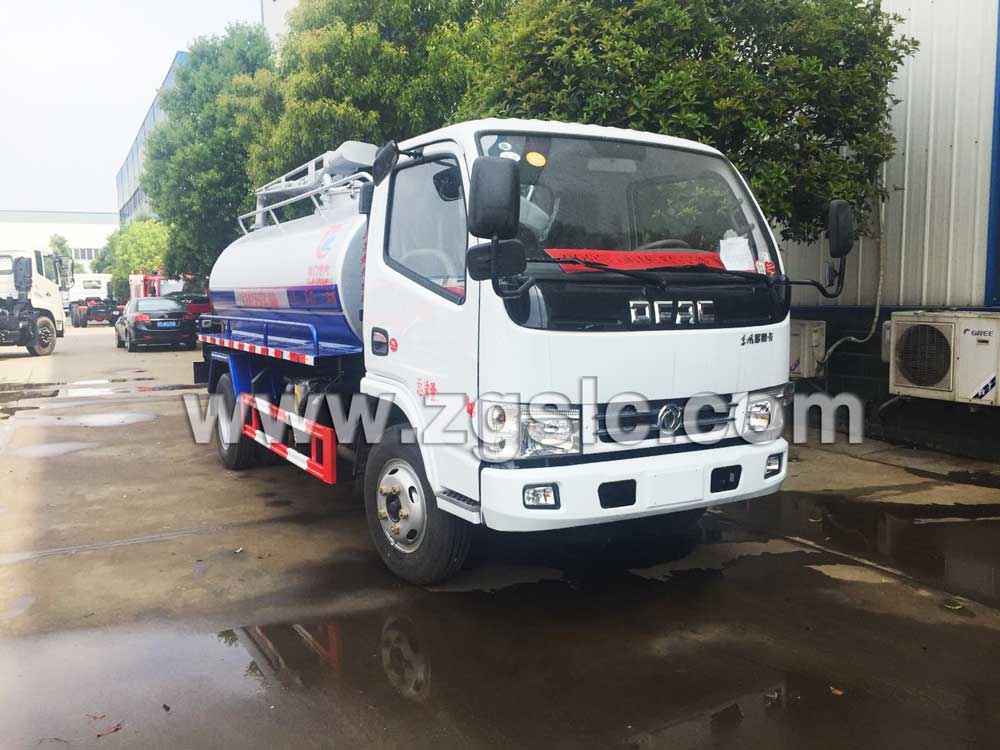湖北程力東風小多利卡吸糞車(國五)