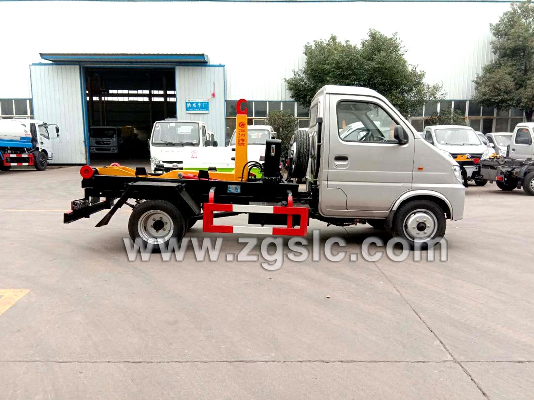 長(zhǎng)安3方勾臂垃圾車_勾臂垃圾車視頻