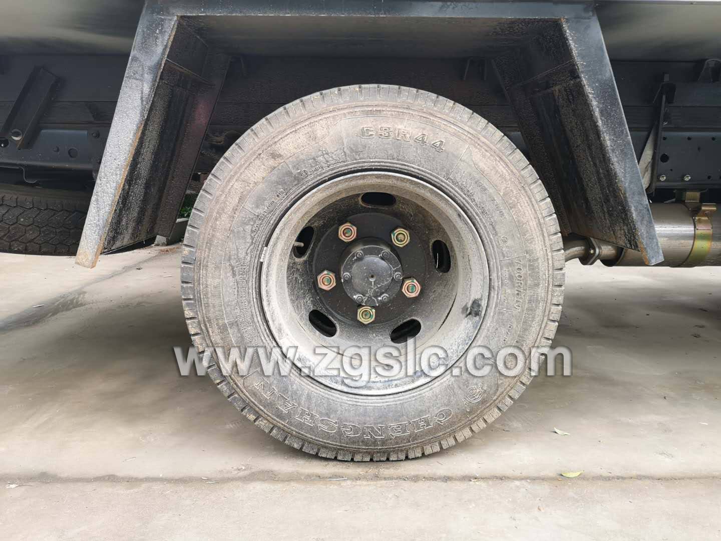 江鈴順達(dá)氣體運(yùn)輸車(國(guó)五)