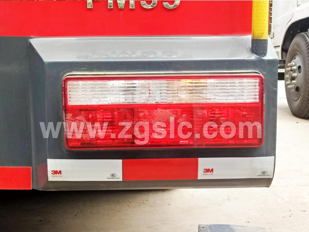東風(fēng)大多利卡水罐消防車(chē)(國(guó)五)