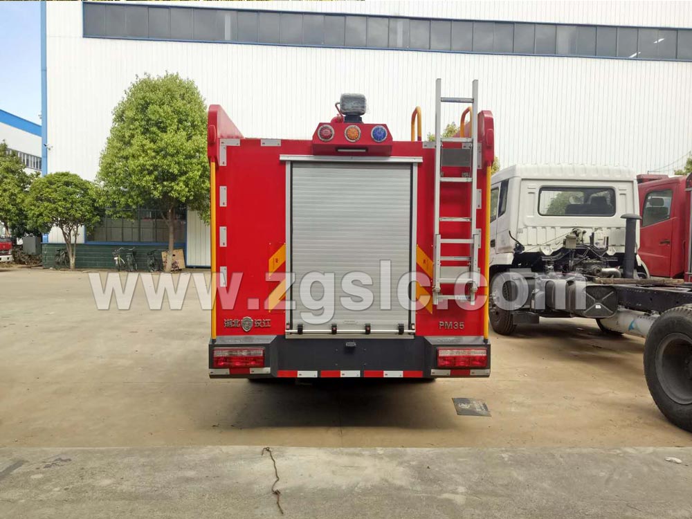 東風(fēng)大多利卡水罐消防車(chē)(國(guó)五)