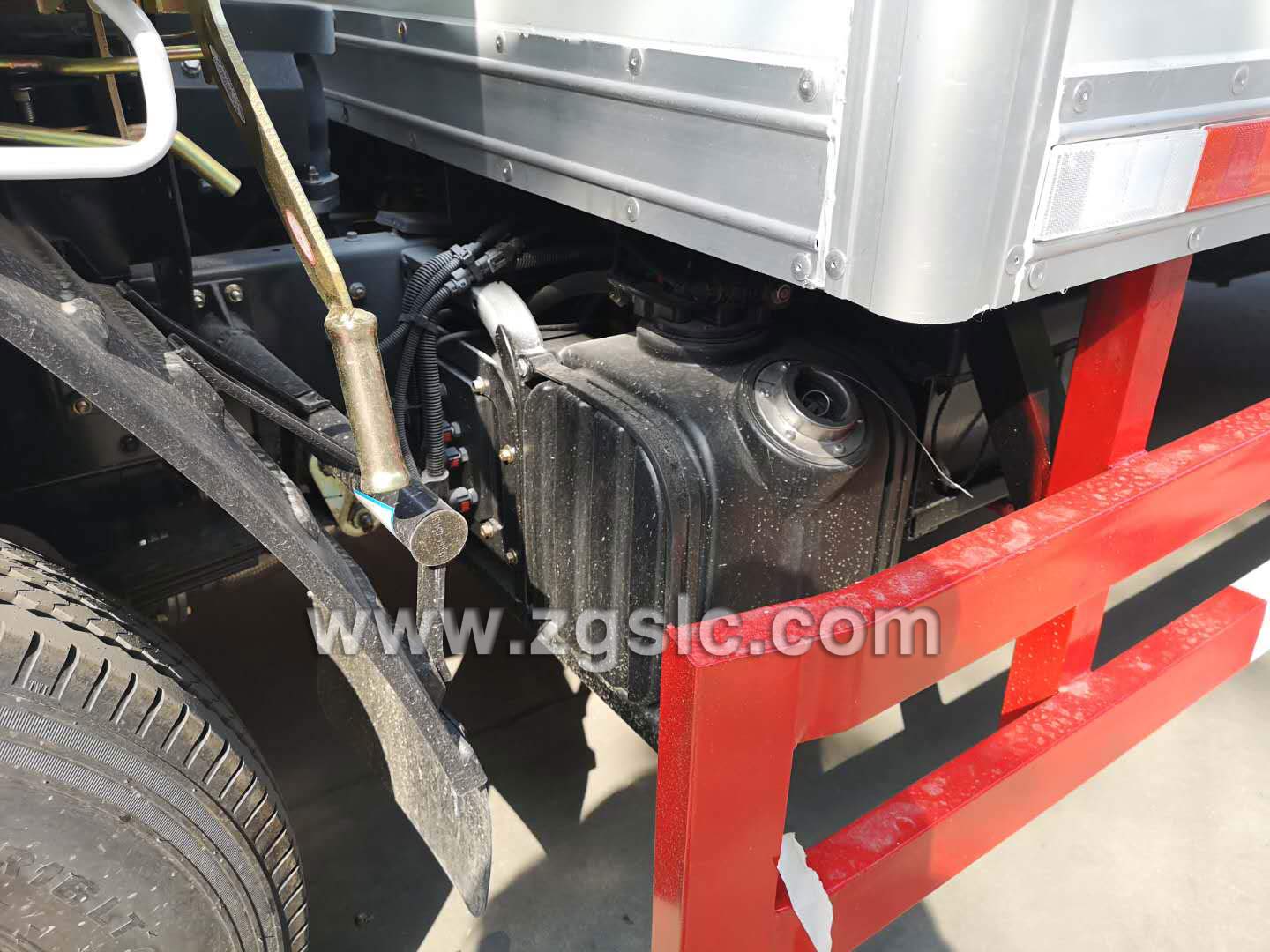 東風小多利卡爆破器材運輸車(國五)