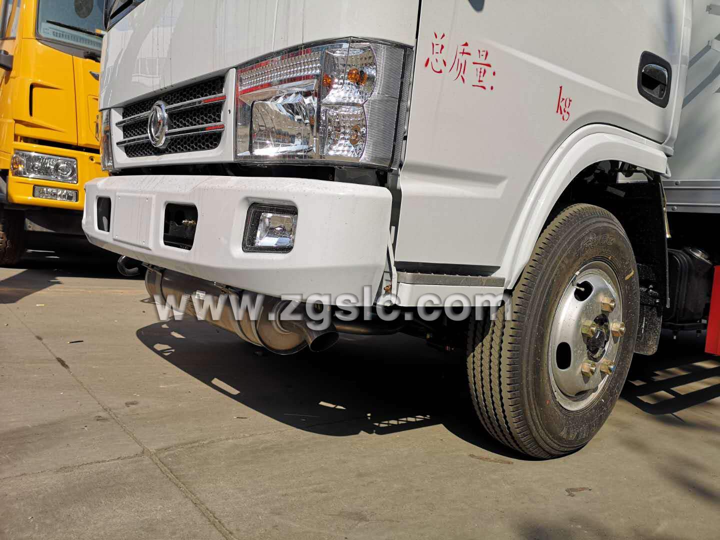 東風小多利卡爆破器材運輸車(國五)