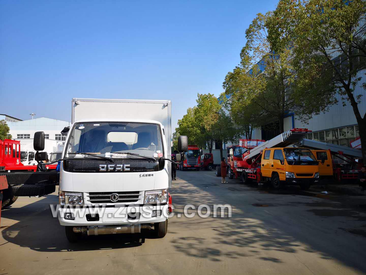 東風小多利卡爆破器材運輸車(國五)