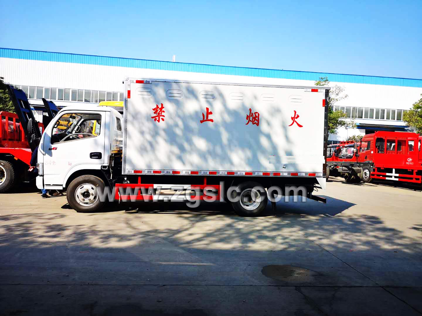 東風小多利卡爆破器材運輸車(國五)