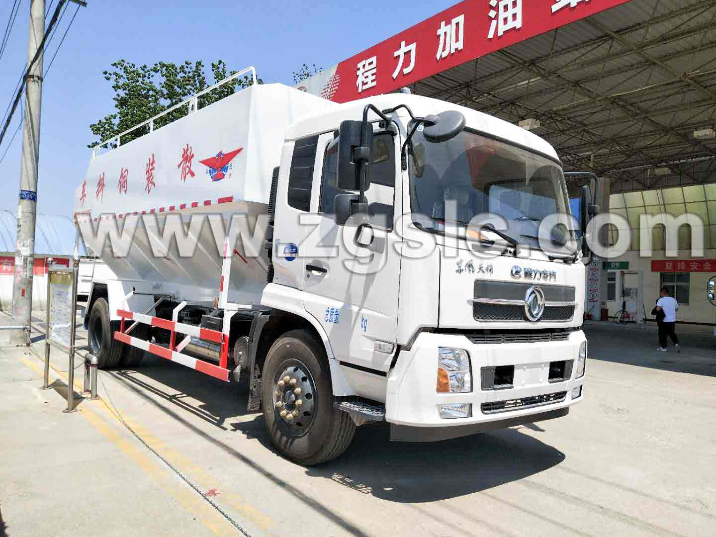 東風天錦散裝飼料車(國五)
