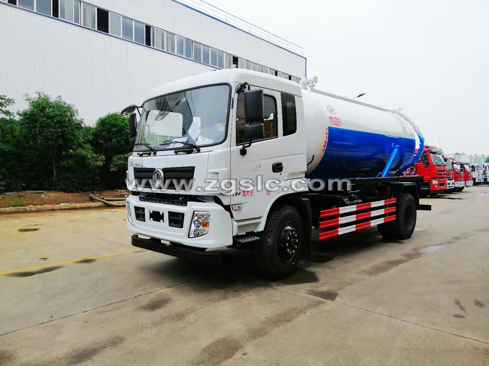 湖北程力東風專底吸污車(國五)