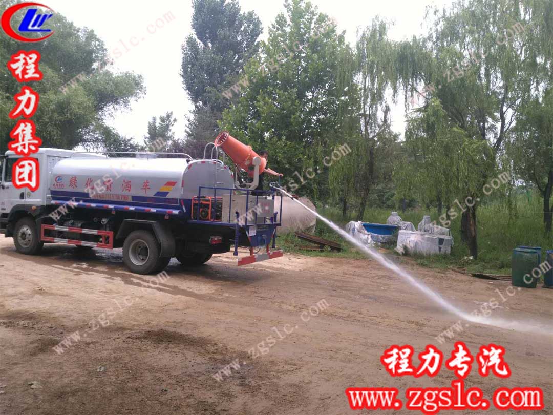 湖北程力東風D9噴霧車