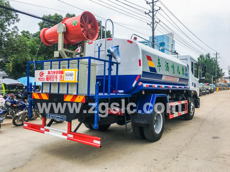 12方東風D9噴霧車-那個品牌好