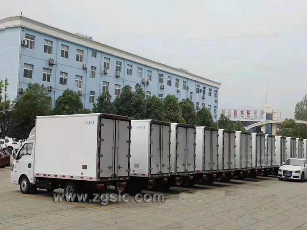 程力集團1500臺冷鏈車整裝待發