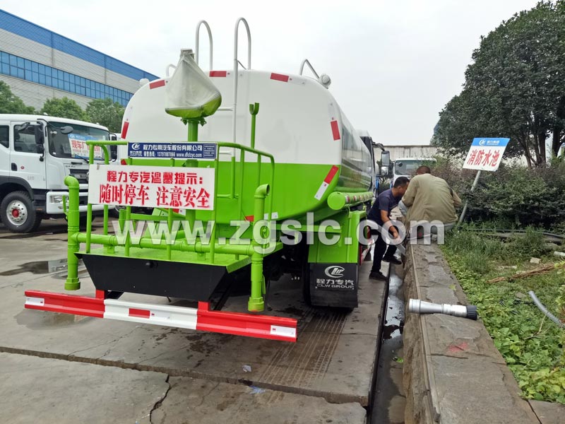 東風凱普特國六灑水車