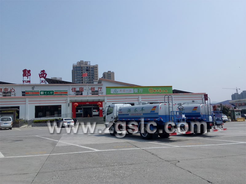 程力集團多功能綠化灑水車.jpg