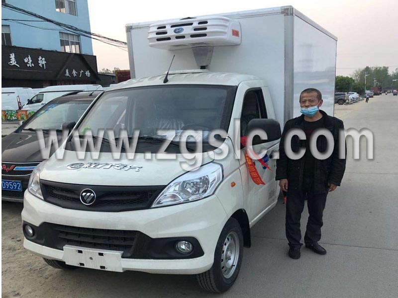 程力專用汽車股份有限公司師傅準備出發，開往客戶所在地